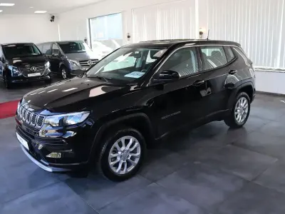 Gebraucht Jeep Compass Altitude 131 PS (96 kW) 2025 Schwarz SUV