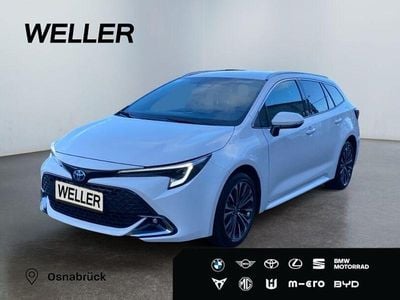 Weiss Gebraucht 2023 Toyota Corolla Team Kombi | 25.850 € (Fairer Preis)