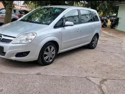 Gebraucht Opel Zafira 125 PS (91 kW) 2009 Silber Van / Kleinbus