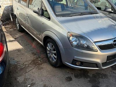 Gebraucht Opel Zafira 2005 Silber Van / Kleinbus