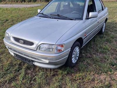 Gebraucht 1994 Ford Escort Ghia Limousine | 10.000 €