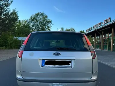 Gebraucht Ford Focus 101 PS (74 kW) 2006 Grau Kombi