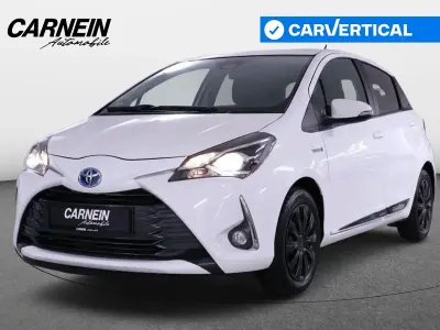 Gebraucht Toyota Yaris Hybrid 101 PS (74 kW) 2019 Weiß Limousine