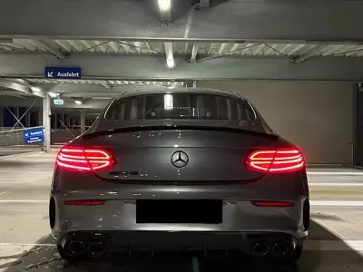 Gebraucht Mercedes C300 258 PS (189 kW) 2018 Grau