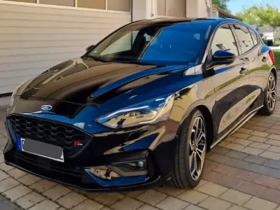 Gebraucht Ford Focus ST-Line 125 PS (91 kW) 2018 Schwarz Limousine