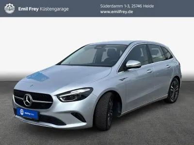 Gebraucht Mercedes B180 Advanced 136 PS (100 kW) 2025 Silber Van / Kleinbus