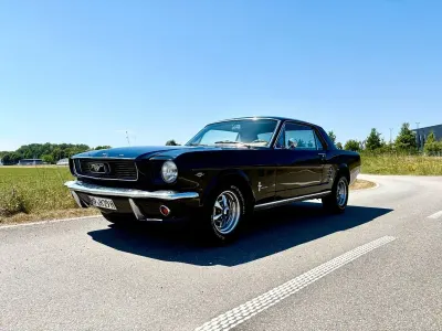 Gebraucht Ford V8 203 PS (149 kW) 1966 Schwarz