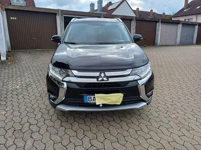 Gebraucht Mitsubishi Outlander Plus 150 PS (110 kW) 2016 Schwarz SUV
