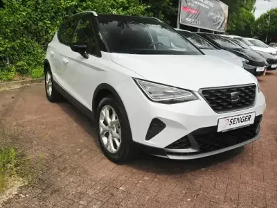 Gebraucht Seat Arona FR 110 PS (80 kW) 2023 Weiß SUV
