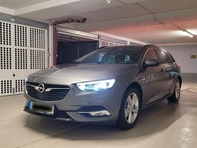 Grau Gebraucht 2019 Opel Insignia Business Kombi | 15.600 € (Fairer Preis)