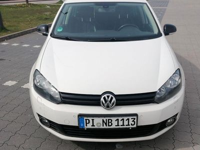 Gebraucht VW Golf VII Match 105 PS (77 kW) 2012 Weiß Kombi