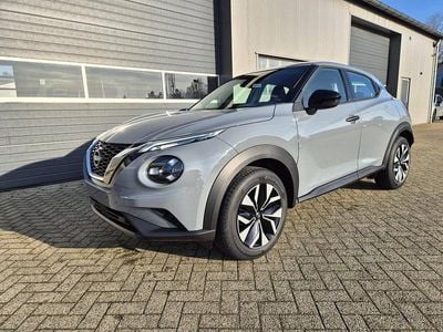 Neu Nissan Juke Acenta 114 PS (83 kW) 2026 Dark grey SUV