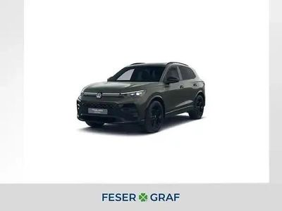 Neu VW Tiguan 204 PS (150 kW) 2026 Cipressinogrün metallic SUV