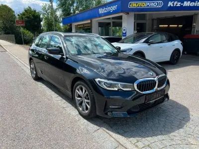 Gebraucht BMW 320 Sport Line 190 PS (139 kW) 2020 Schwarz Limousine