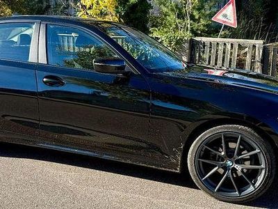 Gebraucht BMW 318 Advantage 150 PS (110 kW) 2022 Schwarz Limousine