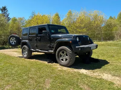 Occasion Jeep Wrangler Sahara 200 ch (147 kW) 2010 Noir SUV