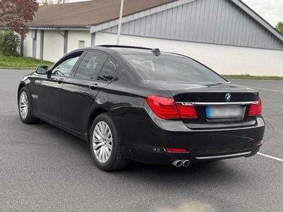 BMW 730