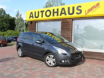 Gebraucht Peugeot 5008 156 PS (114 kW) 2009 Grau Van / Kleinbus