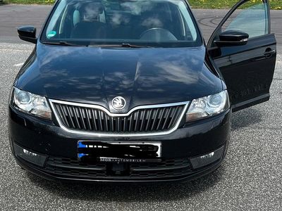 Occasion Skoda Rapid 105 PK (77 kW) 2015 Zwart Hatchback