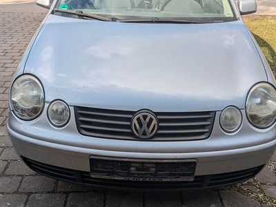 Gebraucht VW Polo 75 PS (55 kW) 2004 Silber Kleinwagen