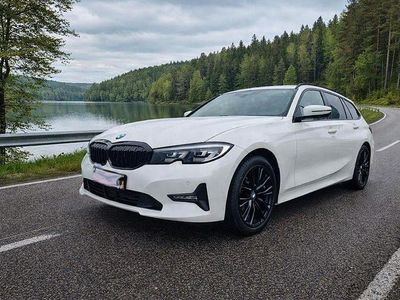 Gebraucht BMW 320 Sport Line 190 PS (139 kW) 2020 Weiß Kombi