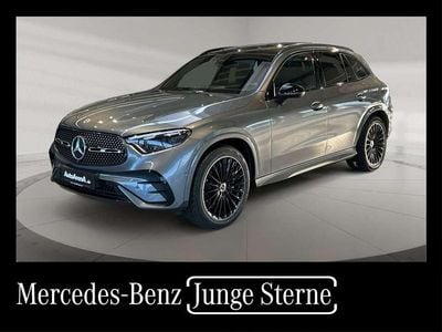 Gebraucht Mercedes GLC300 AMG 269 PS (197 kW) 2023 Metalliclack selenitgrau SUV