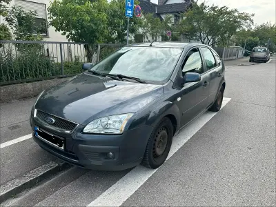 Gebraucht Ford Focus 116 PS (85 kW) 2005 Schwarz Limousine