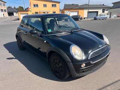 Usata Mini Cooper 90 CV (66 kW) 2002 Nero Utilitaria