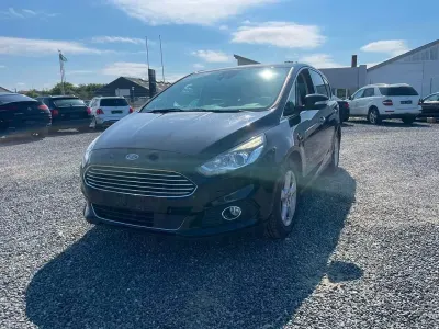 Gebraucht Ford S-MAX Titanium 190 PS (139 kW) 2018 Schwarz Van / Kleinbus