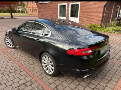 Gebraucht Jaguar XF 212 PS (155 kW) 2009 Schwarz Limousine