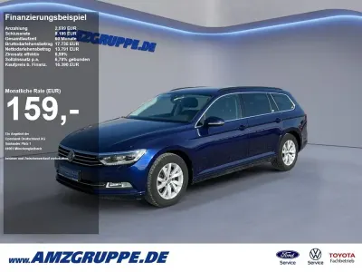 Gebraucht VW Passat Comfortline 150 PS (110 kW) 2018 Blau met Kombi