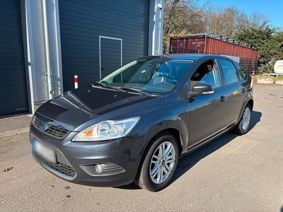 Gebraucht Ford Focus Premium 101 PS (74 kW) 2009 Grau Limousine