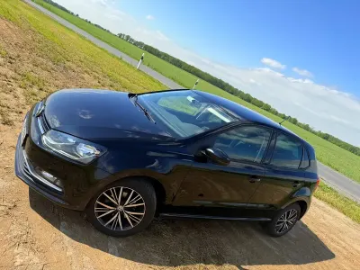 Używany VW Polo Allstar 60 KM (44 kW) 2017 Czarny Hatchback