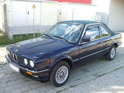 Gebraucht BMW 320 125 PS (91 kW) 1984 Blau Cabrio