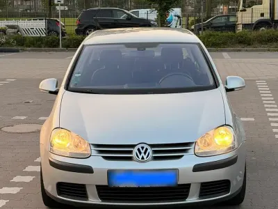 Gebraucht VW Golf V 116 PS (85 kW) 2005 Silber Kleinwagen