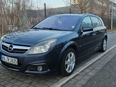 Brugt Opel Signum Cosmo 140 HK (102 kW) 2008 Blå Hatchback