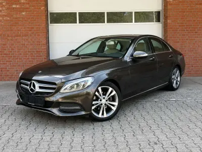 Gebraucht Mercedes C200 Sport 136 PS (100 kW) 2015 Braun Limousine