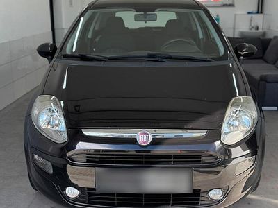 Gebraucht Fiat Punto 69 PS (50 kW) 2013 Schwarz Kleinwagen