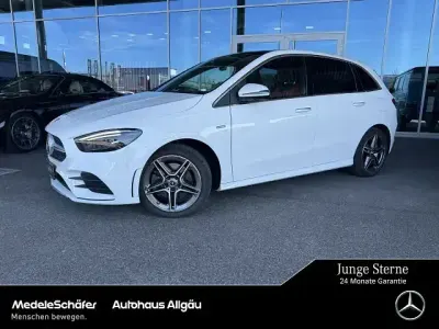 Gebraucht Mercedes B250e AMG 218 PS (160 kW) 2021 Weiß Van / Kleinbus