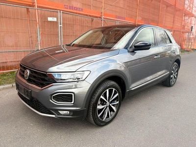 Gebraucht VW T-Roc Style 116 PS (85 kW) 2019 Grau SUV