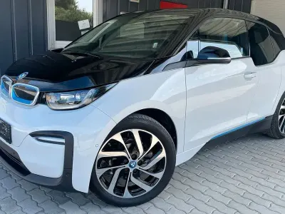 Begagnad BMW i3 125 kW (170 HK) 2022 Vit Halvkombi