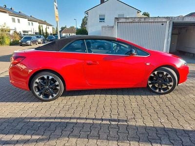 Second-hand Opel Cascada Innovation 170 CP (125 kW) 2019 Roșu Cabrio