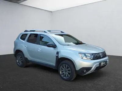 Gebraucht Dacia Duster Celebration 150 PS (110 kW) 2021 Highlandgrau SUV