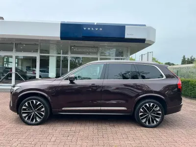 Gebraucht Volvo XC90 Plus 455 PS (334 kW) 2025 Rot SUV