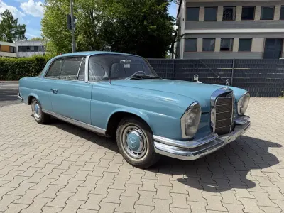 Gebraucht Mercedes 220 120 PS (88 kW) 1963 Blau Coupé