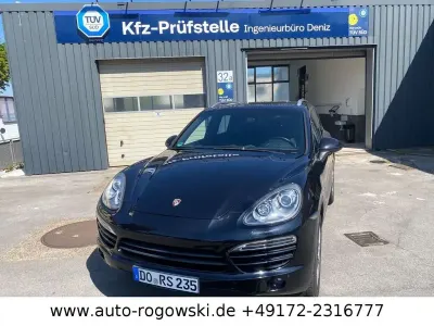 Gebraucht Porsche Cayenne Diesel 245 PS (180 kW) 2012 Schwarz SUV