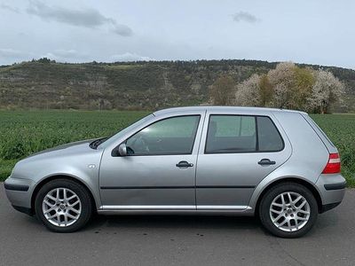 Usata VW Golf IV 75 CV (55 kW) 2003 Argento Utilitaria