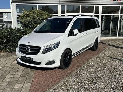Mercedes V220