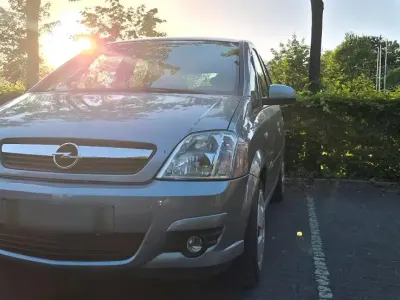 Gebraucht Opel Meriva 125 PS (91 kW) 2006 Silber Van / Kleinbus
