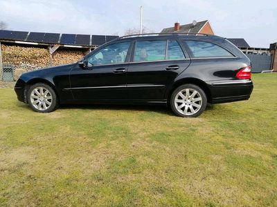 Gebraucht Mercedes E320 224 PS (164 kW) 2007 Schwarz Kombi